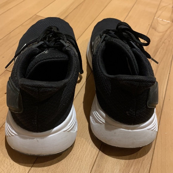 Adidas Cloud Foam athletic shoes- size 6 - Picture 5 of 16